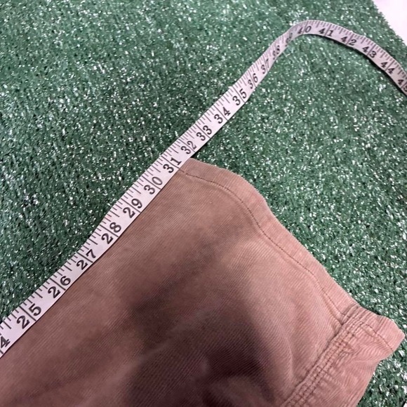 2K Abercrombie and fitch Tan and cream corduroy flare pants - Picture 6 of 6